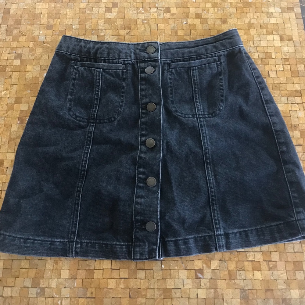 Topshop faded black denim button skirt w/ pockets